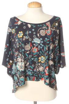 Blusa de manga corta M Pull & Bear, foto 1 de 2