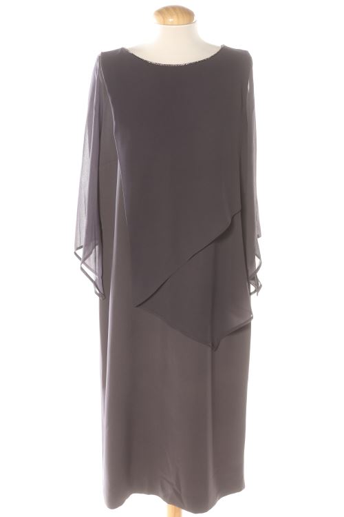 Aufwändiges Kleid