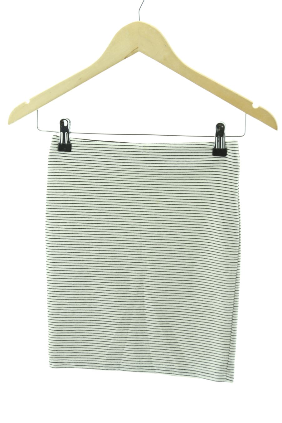 Jupe Bershka de la taille S, de couleur rayures