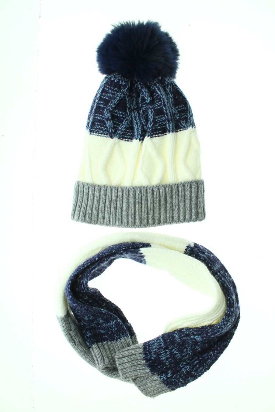 Set de accesorios de PERCENTIL de la talla 5-8 años de segunda mano