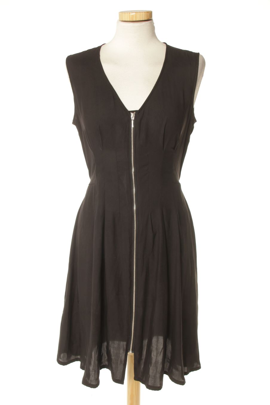 Vestido casual de H&M de la talla 38, de color negro