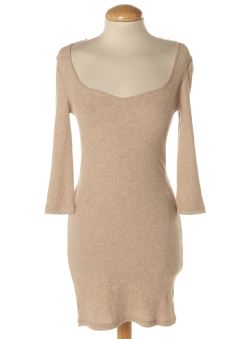 Vestido casual M Stradivarius, foto 1 de 2
