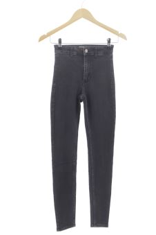 Jeans 32 Bershka, photo 1 sur 2