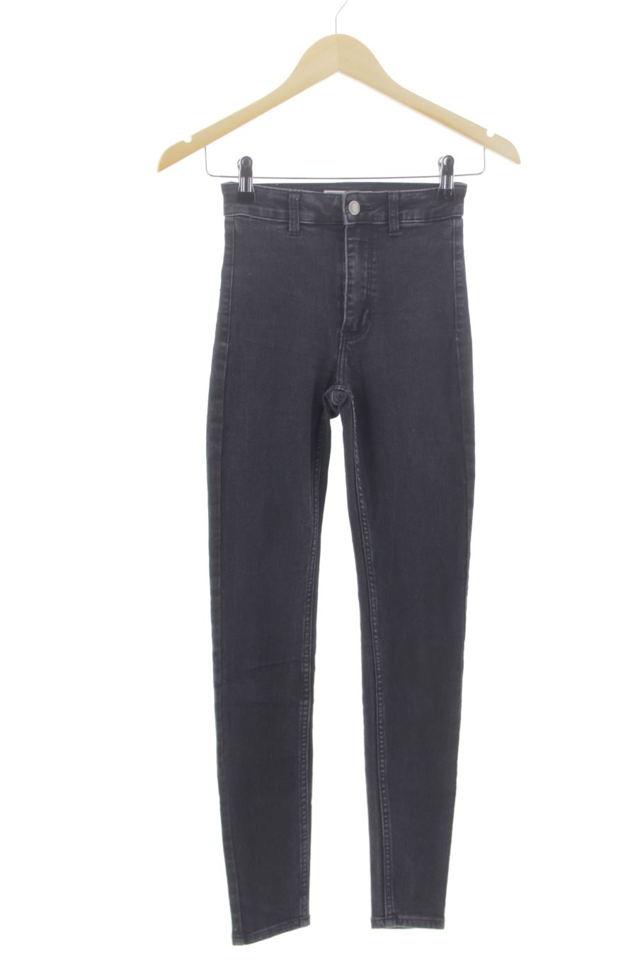 Vaquero de Bershka de la talla 32, de color negro de ropa vaquera
