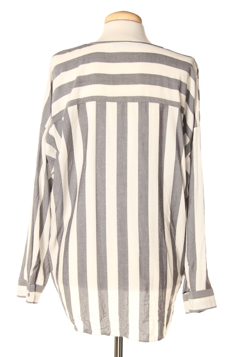 Camisa de Zara de la talla S, de color rayas