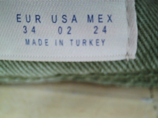 Jeans Zara de la taille 34, de couleur vert de denim
