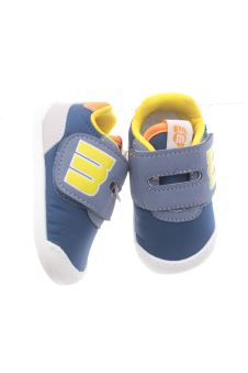 Chaussures de sport 19 Mustang, photo 1 sur 2