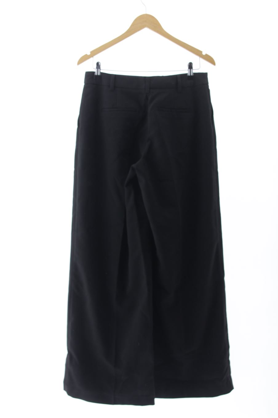Pantalón de NA-KD de la talla 40, de color negro
