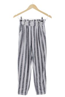 Pantalón Casual XS Bershka, foto 1 de 2