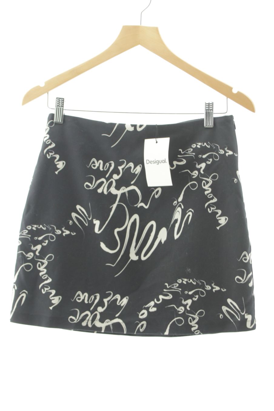Jupe Desigual de la taille M, de couleur imprimés