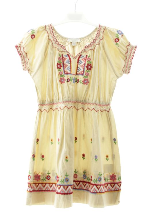 Aufwändiges Kleid