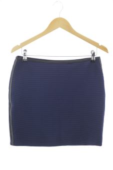 Aufwändiger Rock 40 Amisu