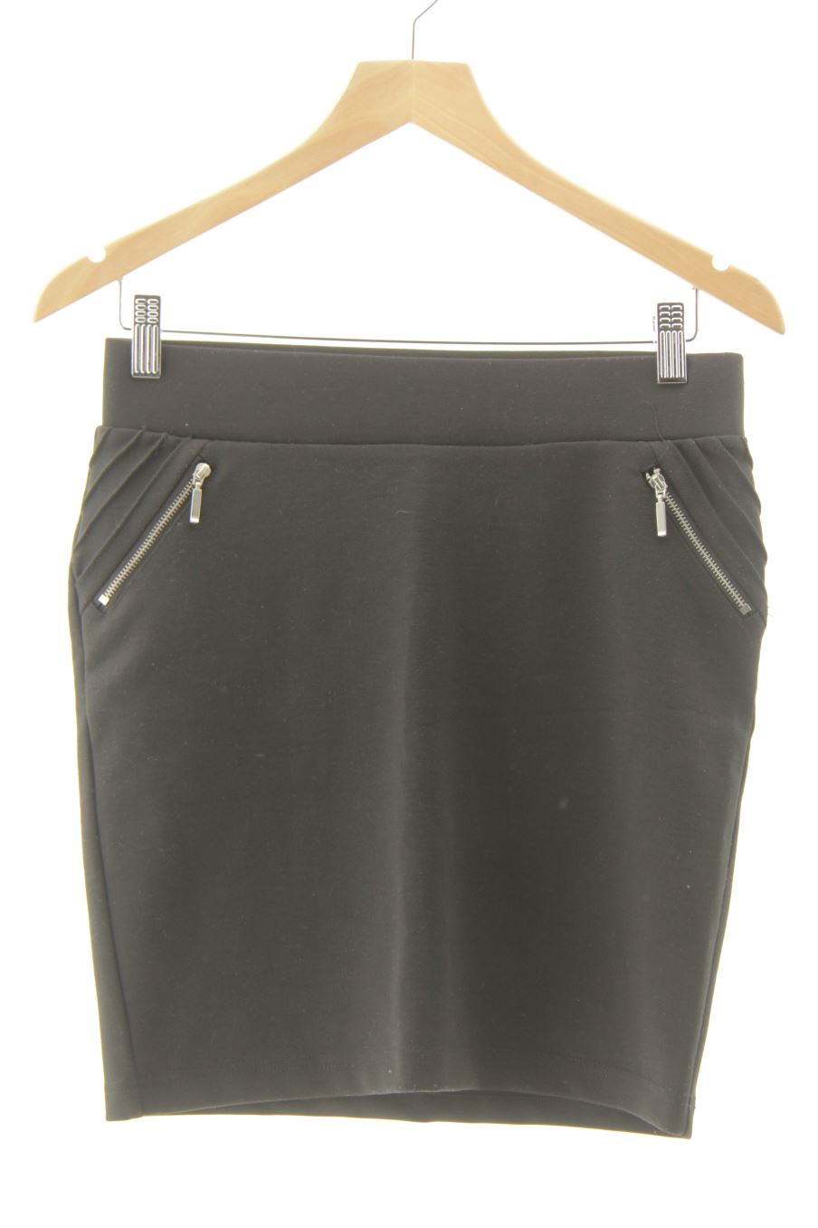 Falda de Only de la talla M, de color negro