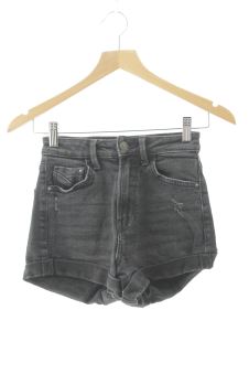 Pantalón corto 32 Stradivarius