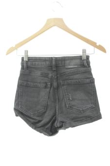 Pantalón corto 32 Stradivarius