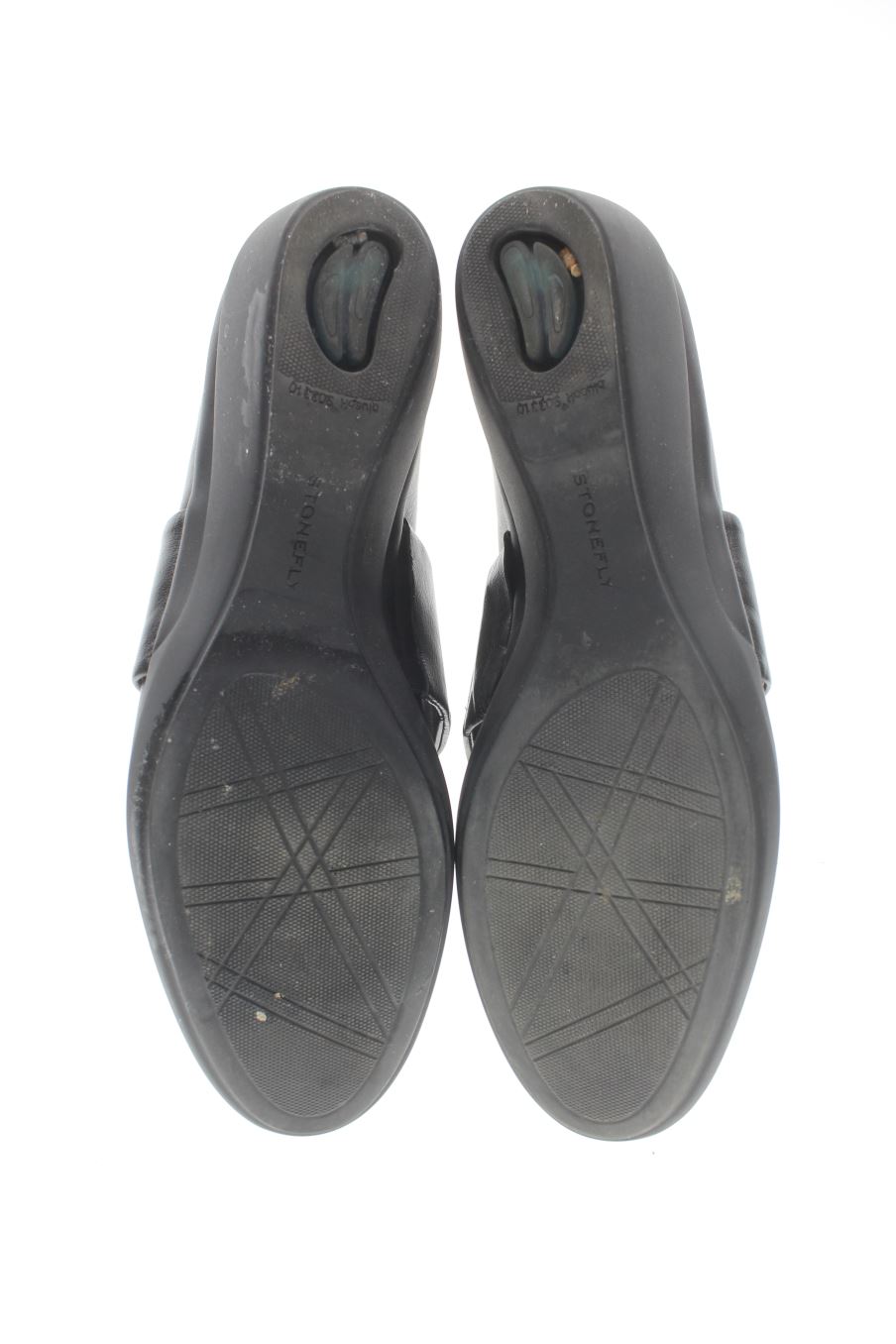 Chaussures plates de Stonefly de la taille 40, de couleur noir de