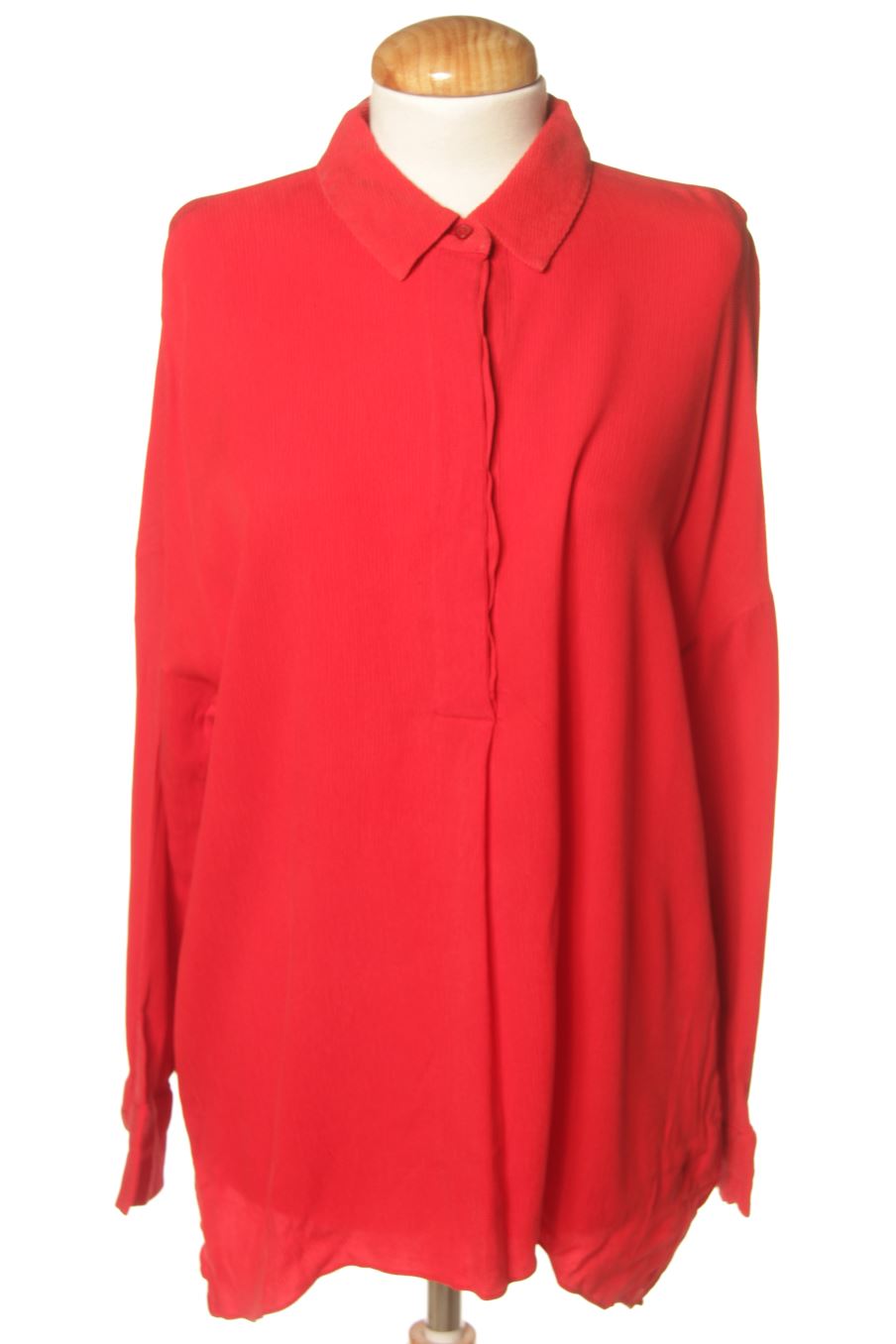 Chemise COS de la taille S, de couleur rouge