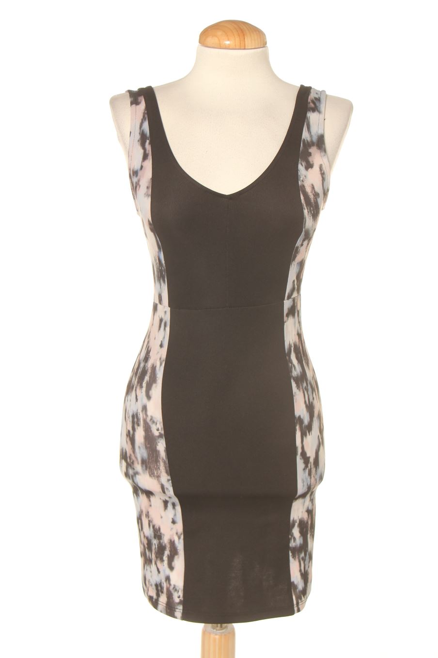 Vestido casual de Bershka de la talla S, de color negro