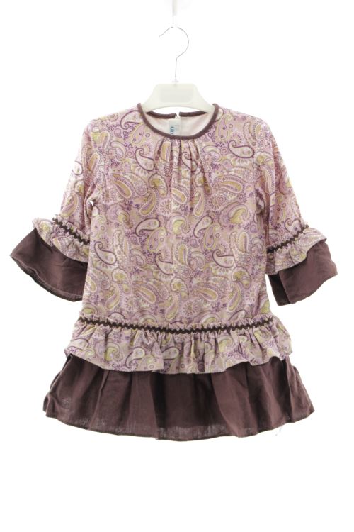 Aufwändiges Kleid
