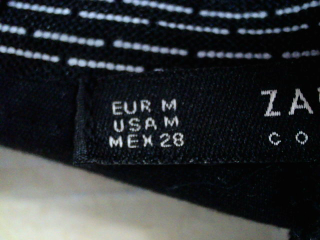 Pantalon Zara de la taille M, de couleur noir