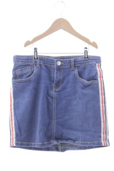 Aufwändiger Rock 158 BS