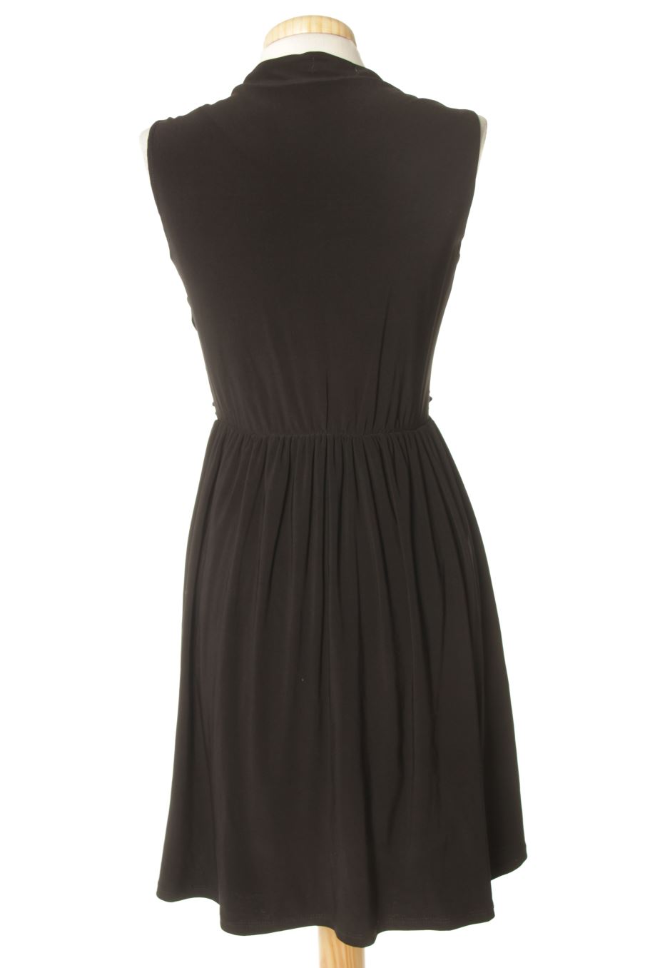 Vestido casual de Fórmula Joven de la talla 42, de color negro