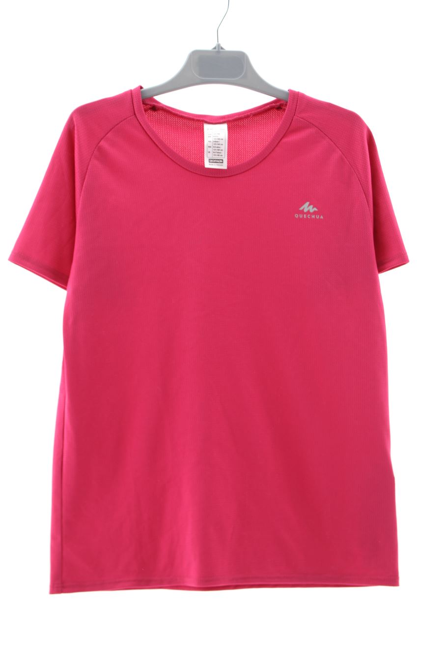 T-shirt Quechua (DECATHLON) de la taille 8 ans de seconde main