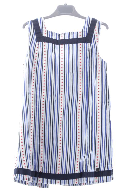 Aufwändiges Kleid