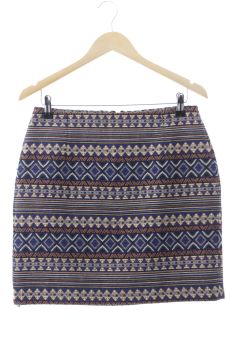 Aufwändiger Rock 38 Encuentro