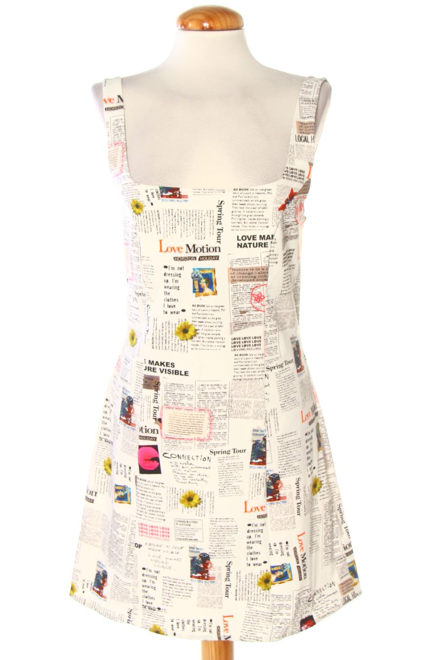 Robe casual Desigual de la taille M, de couleur imprimés