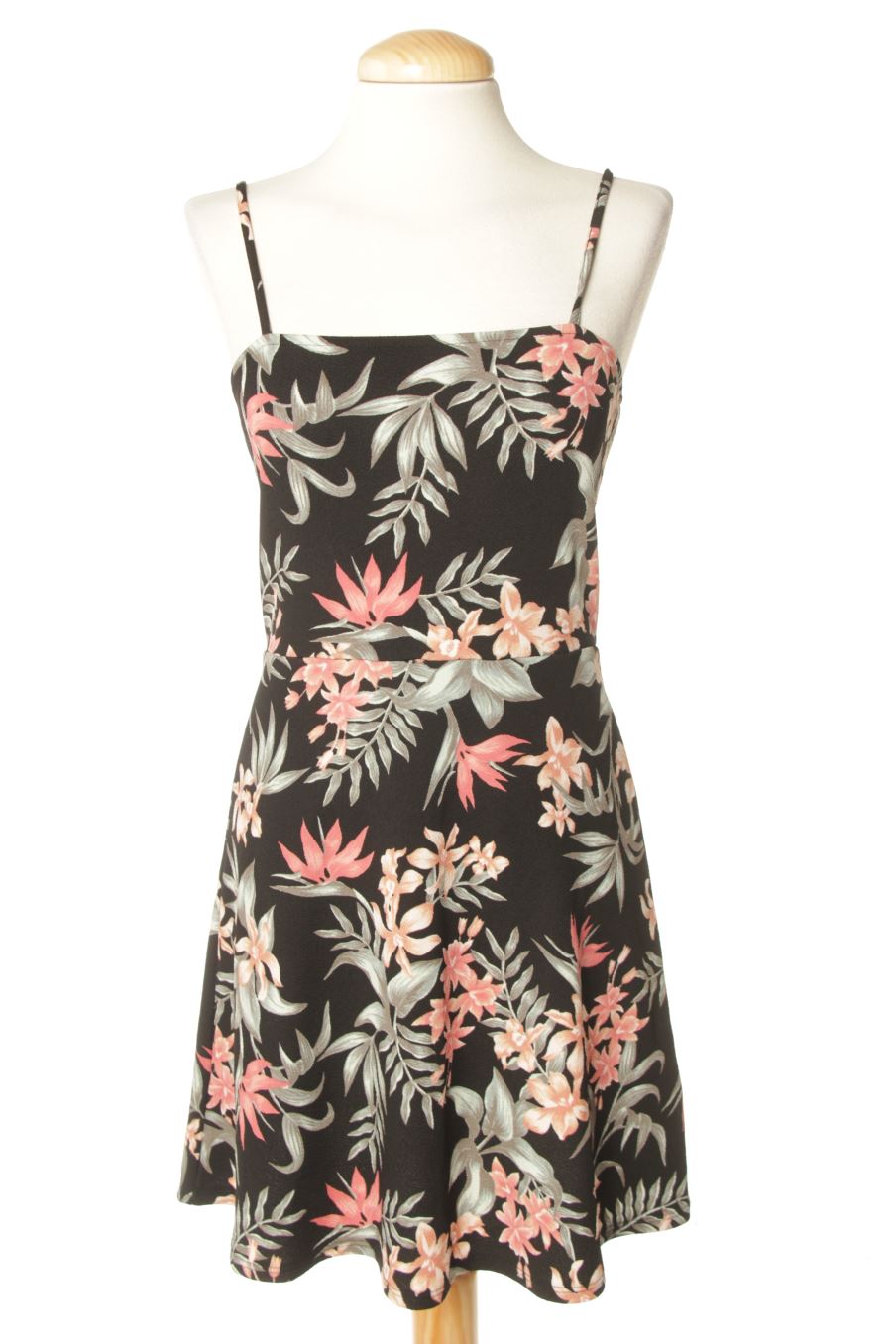 Robe casual H&M de la taille 38, de couleur fleurs