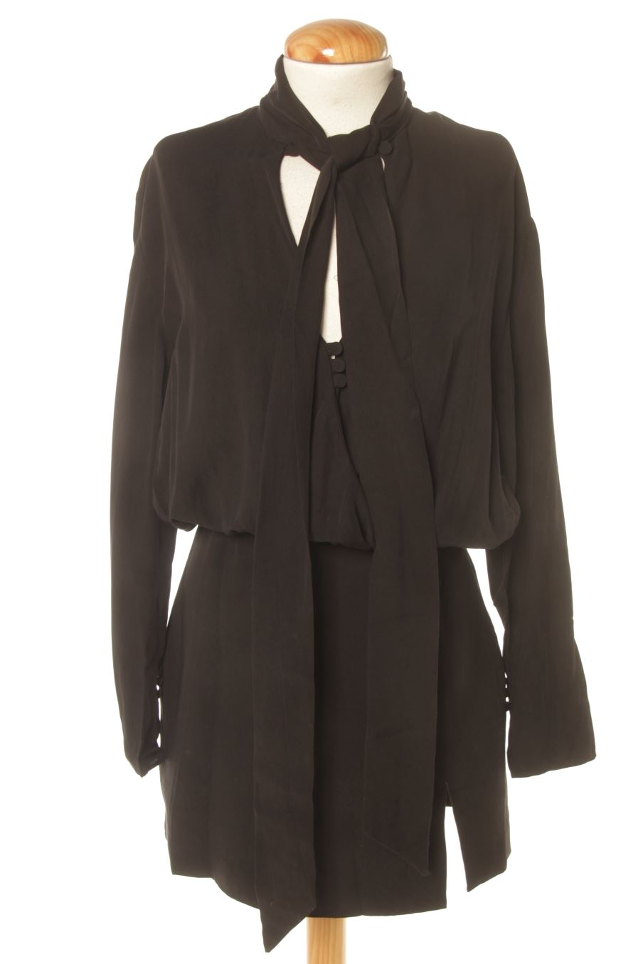 Vestido casual de Zara de la talla XS, de color negro