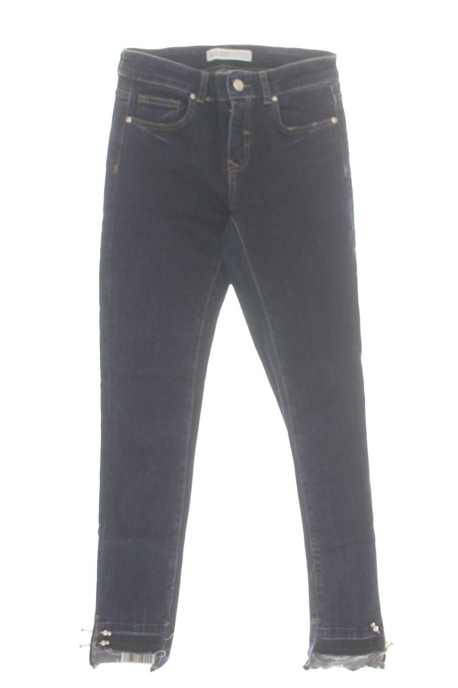 Jeans Zara de la taille 34, de couleur bleu de denim