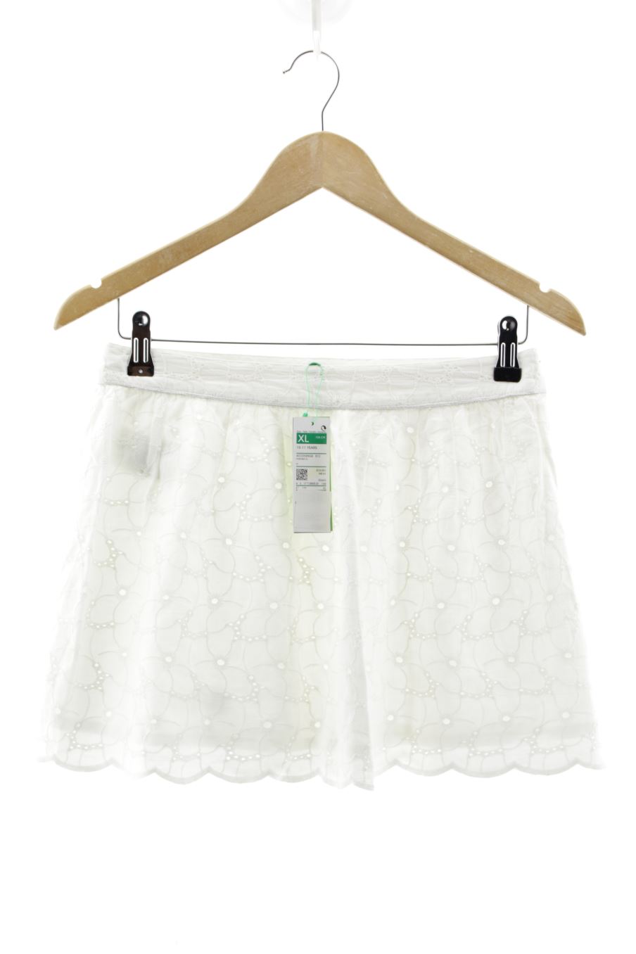 Jupe Benetton de la taille 10 ans avec une étiquette