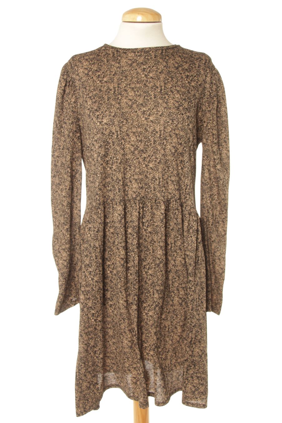 Robe casual Zara de la taille S, de couleur fleurs