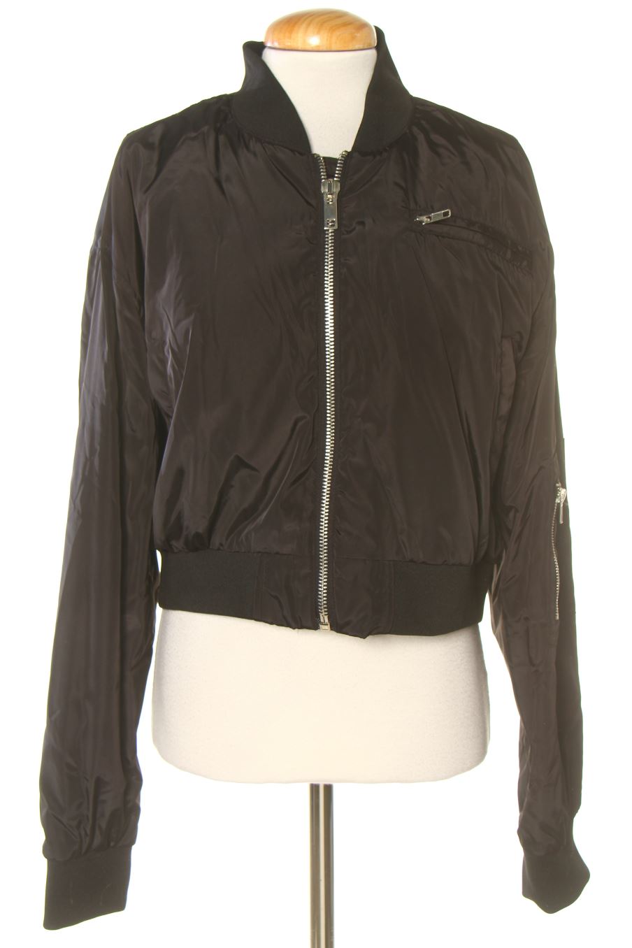 Blouson ADANOLA de la taille S, de couleur noir