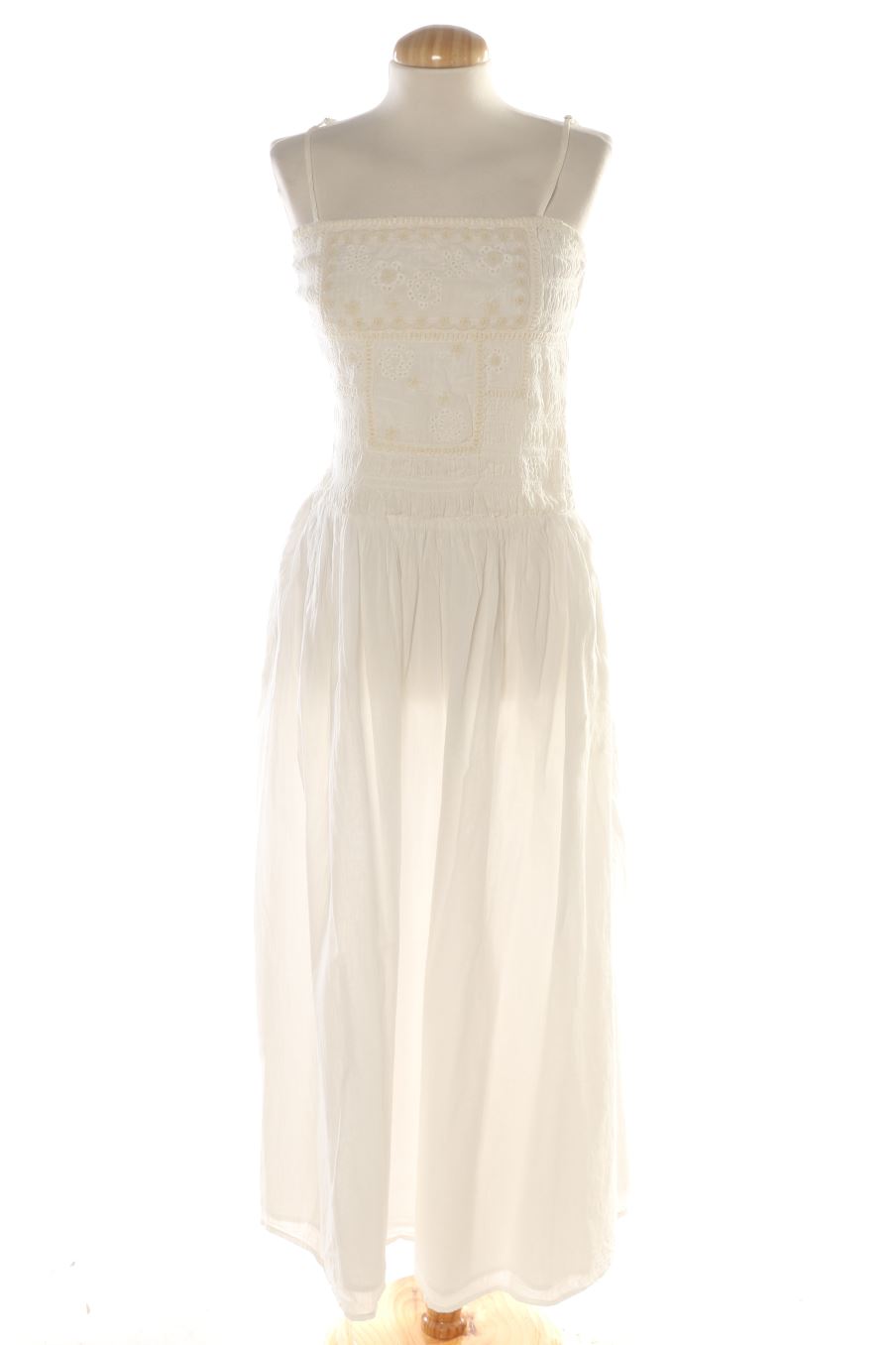 Robe casual Zara de la taille S, de couleur blanc