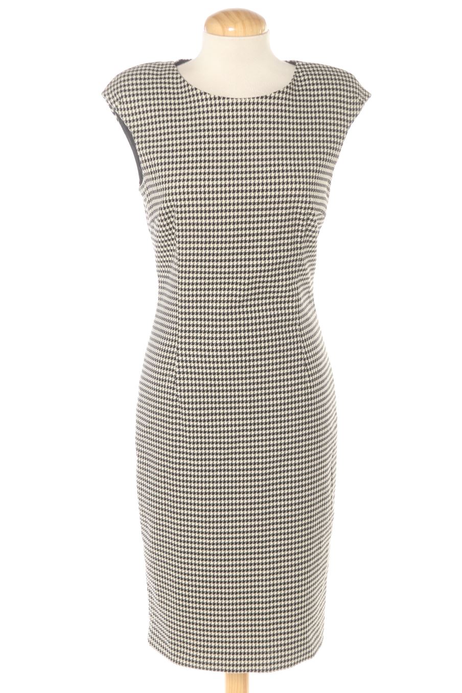 Robe casual Zara de la taille S, de couleur imprimés