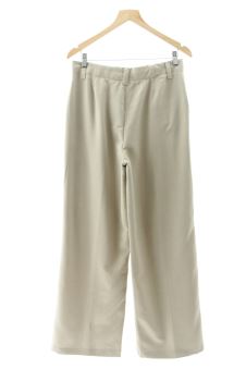 Pantaloni 44 Stradivarius