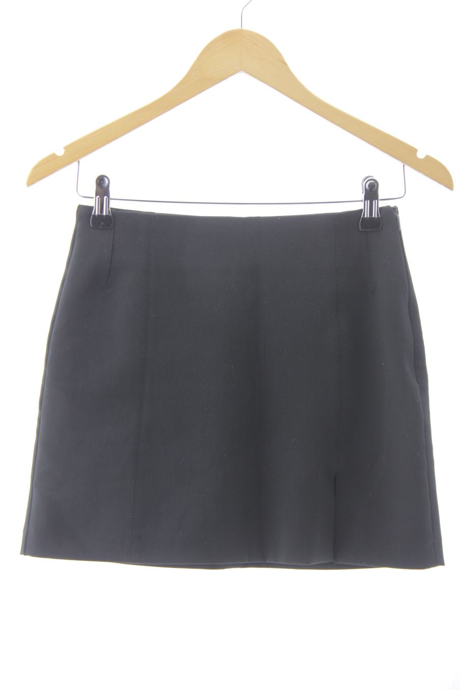 Jupe Zara de la taille XS, de couleur noir