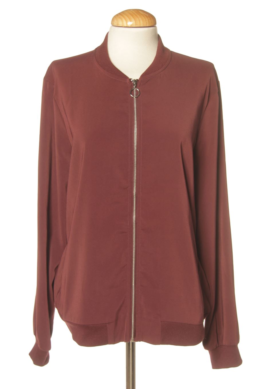 Cazadora de Vero moda de la talla L, de color burdeos