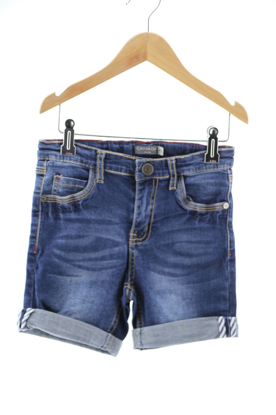 Short en jean Canada House de la taille 6 ans de denim de seconde main