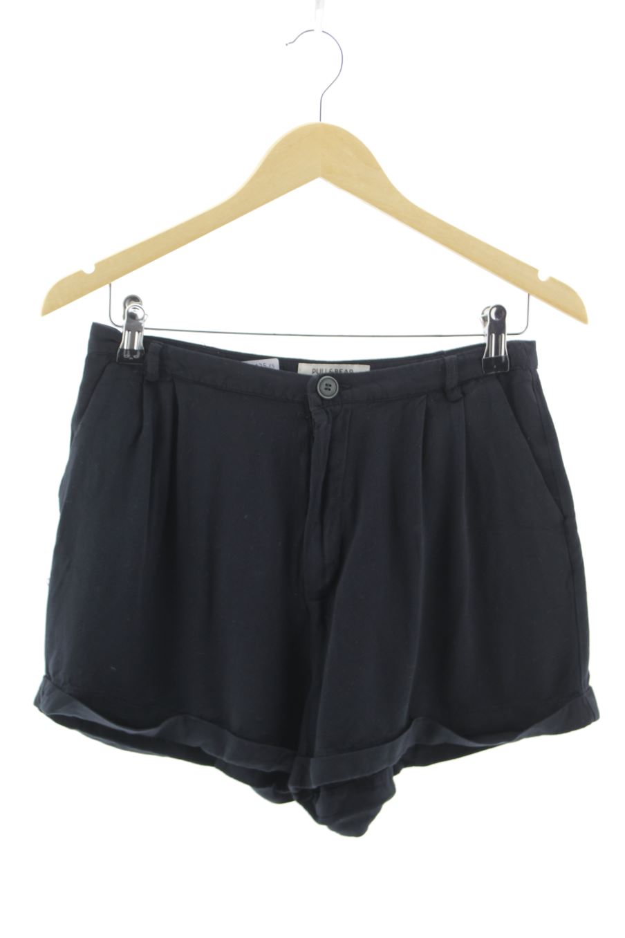 Pantalón corto de Pull & Bear de la talla M, de color negro