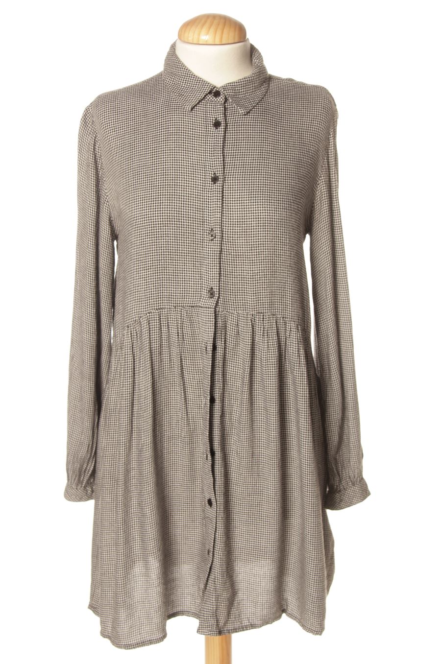 Robe casual Stradivarius de la taille S, de couleur imprimés