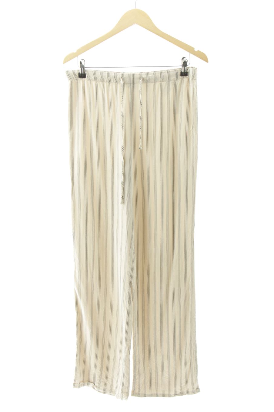 Pantalón Casual de Pull & Bear de la talla M, de color beige
