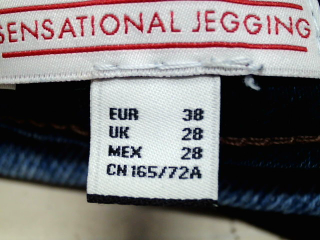 Jeans Cortefiel de la taille 38, de couleur bleu marine de denim