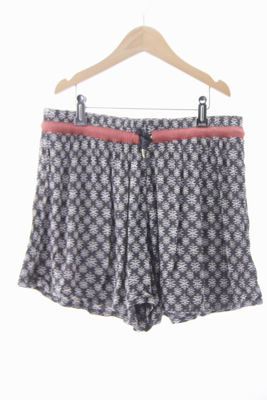 Short Sisley de la taille 13 ans de seconde main