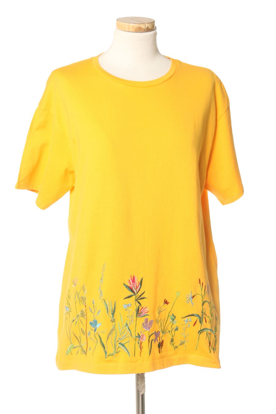 T-shirt Zara de la taille M, de couleur moutarde