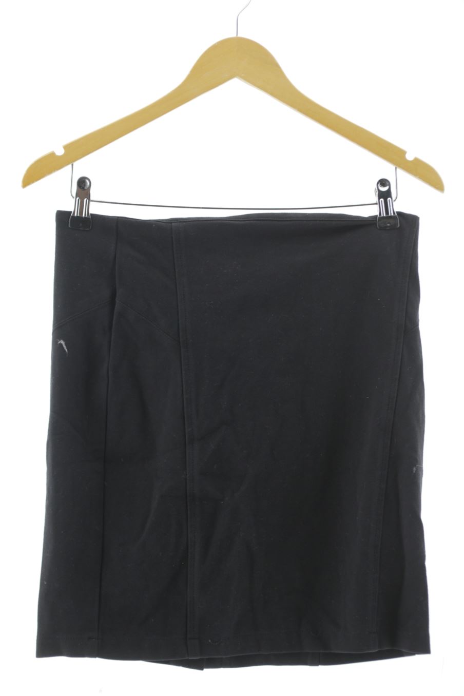 Jupe Manoukian de la taille 40, de couleur noir