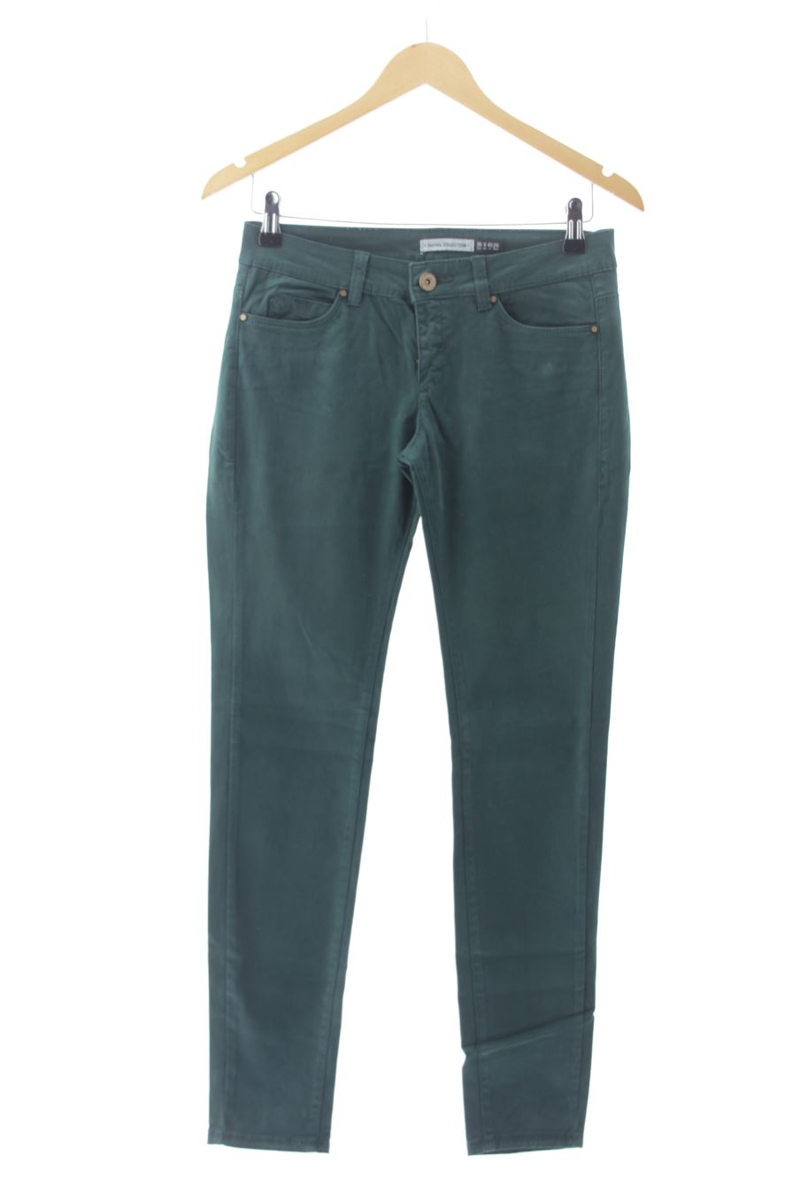 Jeans Bershka de la taille 36, de couleur vert de denim